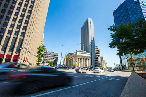 MIKAELA MACKENZIE / WINNIPEG FREE PRESS

Portage and Main in Winnipeg on Wednesday, June 6, 2018. City hall expects the first barriers to be taken down to allow pedestrians to cross Portage Avenue East, between the Richardson Plaza and the Bank of Montreal.

Mikaela MacKenzie / Winnipeg Free Press 2018.