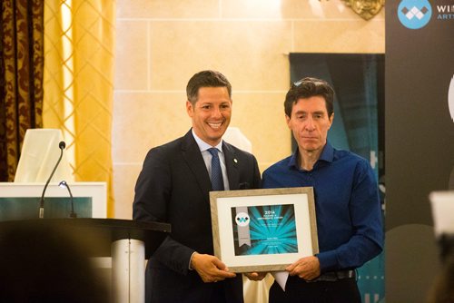 MIKAELA MACKENZIE / WINNIPEG FREE PRESS
Mayor Brian Bowman and Making a Difference Award Keith Oliver at the Mayor's Luncheon for the Arts in Winnipeg on Wednesday, June 6, 2018.
Mikaela MacKenzie / Winnipeg Free Press 2018.