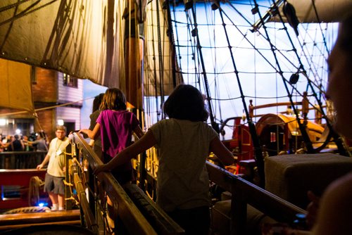 MIKAELA MACKENZIE / WINNIPEG FREE PRESS
Students explore the Nonsuch gallery on opening day at the Manitoba Museum in Winnipeg on Wednesday, June 6, 2018.
Mikaela MacKenzie / Winnipeg Free Press 2018.