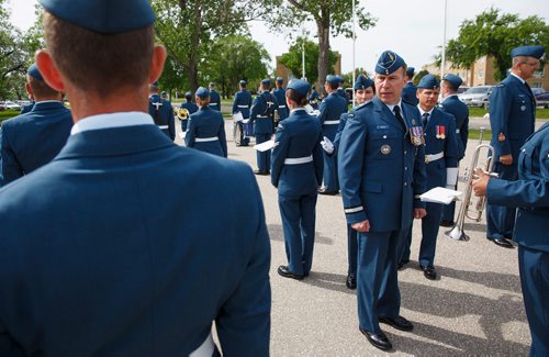 MIKE DEAL / WINNIPEG FREE PRESS
Brigadier-General Sean Boyle, Deputy Commander 1 Canadian Air Division reviews the contingent of the RCAF during one of their final practices at 17 Wing Winnipeg before heading to London to perform Public Duties for Her Majesty Queen Elizabeth II from June 25th to July 15th.
180608 - Friday, June 08, 2018.