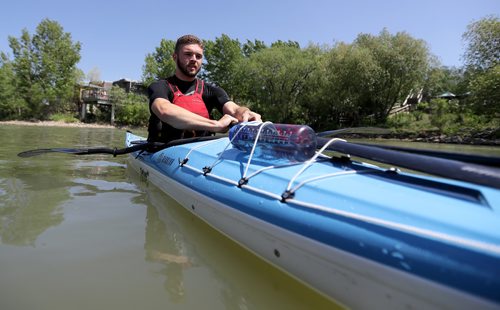 TREVOR HAGAN / WINNIPEG FREE PRESS
Alex Martin, 18, here at FortWhyte during the MEC Paddlefest, will be attempting a solo kayak trip around Lake Winnipeg later this summer, Sunday, June 10, 2018.