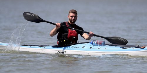 TREVOR HAGAN / WINNIPEG FREE PRESS
Alex Martin, 18, here at FortWhyte during the MEC Paddlefest, will be attempting a solo kayak trip around Lake Winnipeg later this summer, Sunday, June 10, 2018.