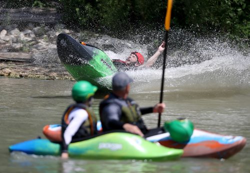 TREVOR HAGAN / WINNIPEG FREE PRESS
Alex Martin, 18, here at FortWhyte during the MEC Paddlefest, will be attempting a solo kayak trip around Lake Winnipeg later this summer, Sunday, June 10, 2018.