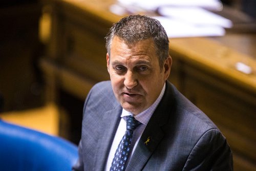 MIKAELA MACKENZIE / WINNIPEG FREE PRESS
MLA Cliff Cullen speaks during question period in the Manitoba Legislative Chamber in Winnipeg on Wednesday, June 13, 2018. 
Mikaela MacKenzie / Winnipeg Free Press 2018.