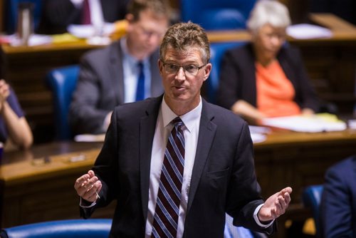 MIKAELA MACKENZIE / WINNIPEG FREE PRESS
MLA Andrew Swan speaks during question period in the Manitoba Legislative Chamber in Winnipeg on Wednesday, June 13, 2018. 
Mikaela MacKenzie / Winnipeg Free Press 2018.