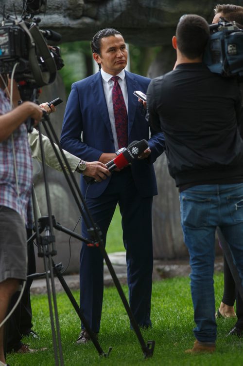 MIKE DEAL / WINNIPEG FREE PRESS
NDP Leader Wab Kinew provides an update on an application to the Canadian Transportation Agency regarding the Churchill railway line.
180615 - Friday, June 15, 2018.