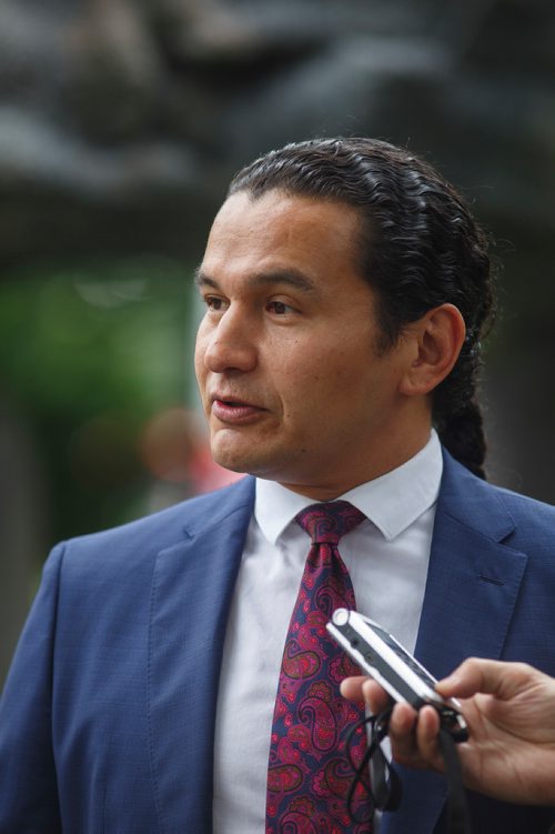 MIKE DEAL / WINNIPEG FREE PRESS
NDP Leader Wab Kinew provides an update on an application to the Canadian Transportation Agency regarding the Churchill railway line.
180615 - Friday, June 15, 2018.