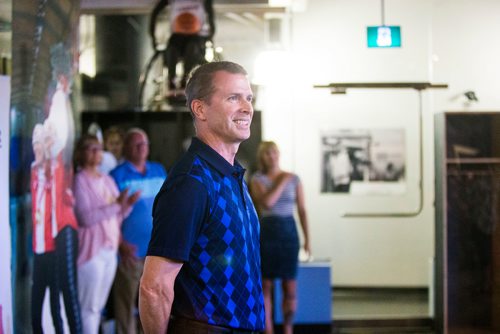 MIKAELA MACKENZIE / WINNIPEG FREE PRESS
Manitoba Sports Hall of Fame 2018 inductee Jeff Stoughton smiles at the crowd at a media conference in Winnipeg on Monday, June 18, 2018. 
Mikaela MacKenzie / Winnipeg Free Press 2018.