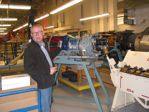 Canstar Community News June 11, 2018 - Instructor Gary Vanderzwepp shows one of the working aircraft engine parts that appenticeship students work on during their training at Stevenson campus at Southport. (ANDREA GEARY/CANSTAR COMMUNITY NEWS)