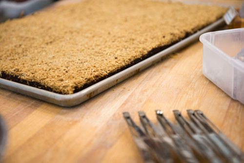 MIKAELA MACKENZIE / WINNIPEG FREE PRESS
Tall Grass Bakery prepares for the re-opening on Tuesday in Winnipeg on Monday, June 18, 2018. 
Mikaela MacKenzie / Winnipeg Free Press 2018.