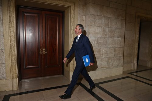 MIKE DEAL / WINNIPEG FREE PRESS
Premier Brian Pallister heads to question period in the Manitoba Legislative Building Wednesday afternoon.
180620 - Wednesday, June 20, 2018.