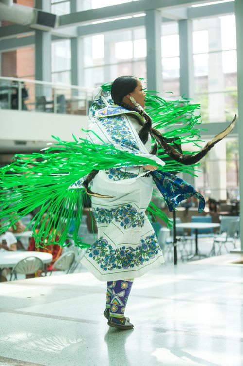 MIKAELA MACKENZIE / WINNIPEG FREE PRESS
Robin Parisian does a fancy shawl dance at Indigenous Peoples Day festivities at the University of Manitoba Bannatyne campus in Winnipeg on Thursday, June 21, 2018. 
Mikaela MacKenzie / Winnipeg Free Press 2018.