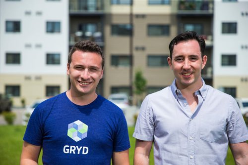 MIKAELA MACKENZIE / WINNIPEG FREE PRESS
Jordan Billinkoff, founder of Gryd XR (right), and Josh Glow, marketing manager, pose for a portrait at Altern apartments in Winnipeg on Friday, June 22, 2018. Gryd XR does virtual reality/augmented reality tours of rental apartments as well as on-line apartments-for-rent search operation.
Mikaela MacKenzie / Winnipeg Free Press 2018.