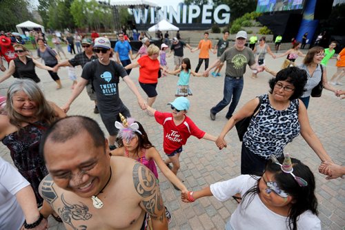 TREVOR HAGAN / WINNIPEG FREE PRESS
A Circle Dance, during Indigenous Day Live at The Forks, Saturday, June 23, 2018.