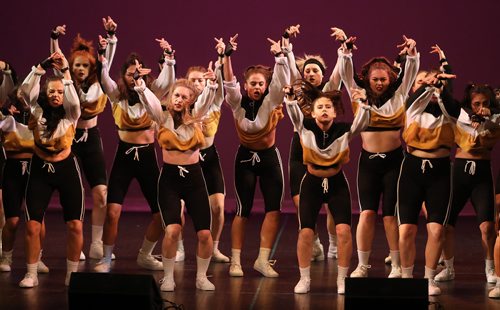 TREVOR HAGAN / WINNIPEG FREE PRESS
Legacy performs at Peg City Moves 2018, a hip hop competition at Pantages. Saturday, June 23, 2018.