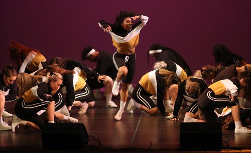 TREVOR HAGAN / WINNIPEG FREE PRESS
Legacy performs at Peg City Moves 2018, a hip hop competition at Pantages. Saturday, June 23, 2018.