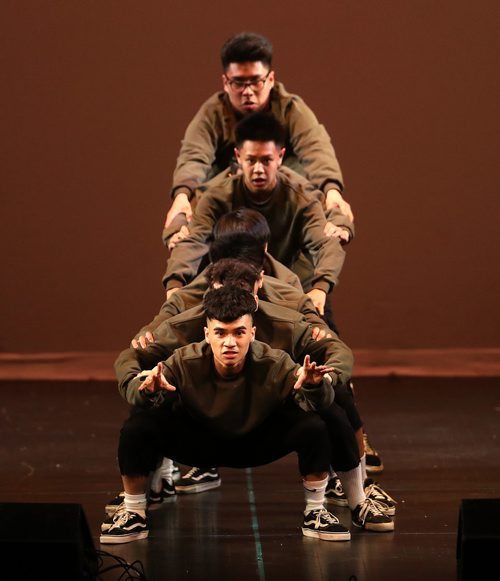 TREVOR HAGAN / WINNIPEG FREE PRESS
PRDG performs at Peg City Moves 2018, aa hip hop competition at Pantages. Saturday, June 23, 2018.