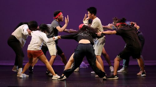 TREVOR HAGAN / WINNIPEG FREE PRESS
LIVE Varsity performs at Peg City Moves 2018, aa hip hop competition at Pantages. Saturday, June 23, 2018.