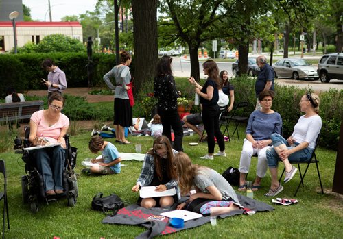 ANDREW RYAN / WINNIPEG FREE PRESS People enjoy painting in the garden of La Maison des artistes visuels francophones in St. Boniface for an event celebrating the impressionists on June 24, 2018.