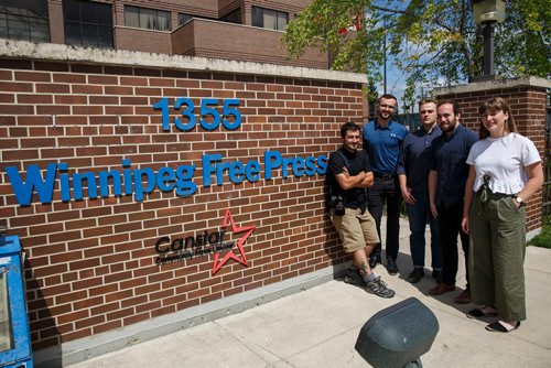 MIKE DEAL / WINNIPEG FREE PRESS
Summer interns at the Winnipeg Free Press, (l-r): Andrew Ryan, Taylor Allen, Erik Pindera, Ben Waldman, and Maggie Mackintosh.
180625 - Monday, June 25, 2018.