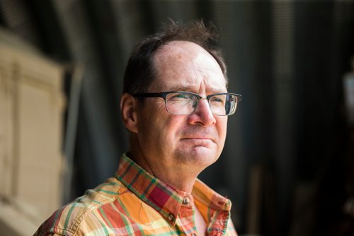 MIKAELA MACKENZIE / WINNIPEG FREE PRESS
Chris Dzisiak, president of the Parkland Industrial Hemp Growers Cooperative, poses for a portrait on his property in Dauphin on Tuesday, June 26, 2018.
Mikaela MacKenzie / Winnipeg Free Press 2018.