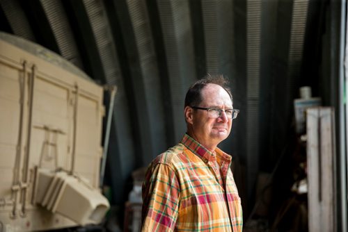 MIKAELA MACKENZIE / WINNIPEG FREE PRESS
Chris Dzisiak, president of the Parkland Industrial Hemp Growers Cooperative, poses for a portrait on his property in Dauphin on Tuesday, June 26, 2018.
Mikaela MacKenzie / Winnipeg Free Press 2018.