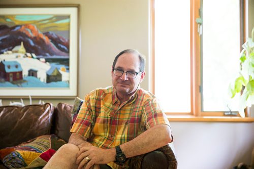 MIKAELA MACKENZIE / WINNIPEG FREE PRESS
Chris Dzisiak, president of the Parkland Industrial Hemp Growers Cooperative, poses for a portrait in his home outside of Dauphin on Tuesday, June 26, 2018.
Mikaela MacKenzie / Winnipeg Free Press 2018.