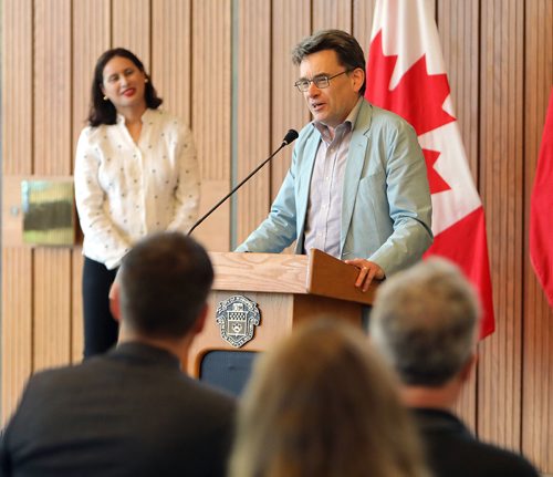 JASON HALSTEAD / WINNIPEG FREE PRESS

St. Vital Ward Coun. Brian Mayes speaks at city hall as the University of Toronto Alumni Association's Winnipeg chapter took part in a tour on June 9, 2018. (See Social Page)