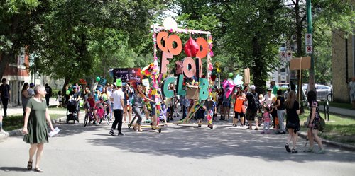 TREVOR HAGAN / WINNIPEG FREE PRESS
Art City celebrated 20 years of programming with their annual parade, Saturday, June 30, 2018.