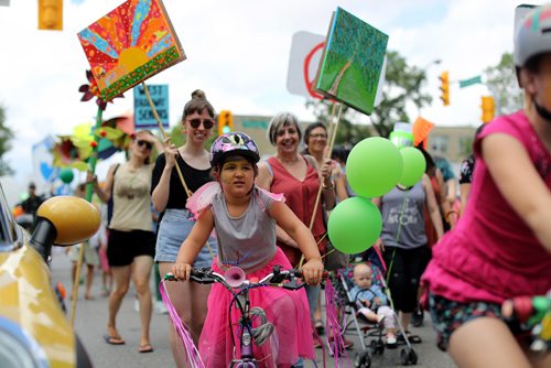 TREVOR HAGAN / WINNIPEG FREE PRESS
Art City celebrated 20 years of programming with their annual parade, Saturday, June 30, 2018.