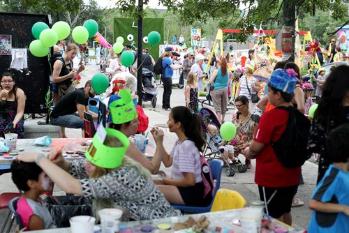 TREVOR HAGAN / WINNIPEG FREE PRESS
Art City celebrated 20 years of programming with their annual parade, Saturday, June 30, 2018.