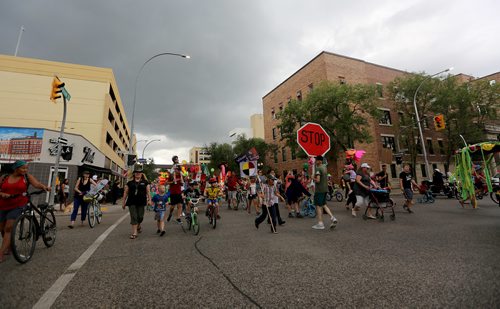 TREVOR HAGAN / WINNIPEG FREE PRESS
Art City celebrated 20 years of programming with their annual parade, Saturday, June 30, 2018.