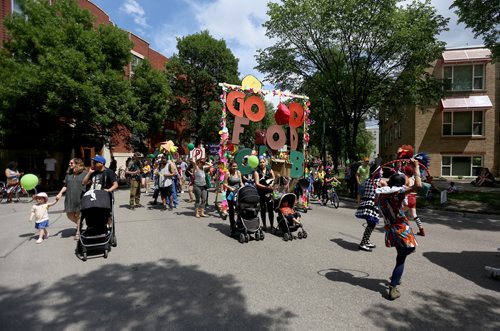 TREVOR HAGAN / WINNIPEG FREE PRESS
Art City celebrated 20 years of programming with their annual parade, Saturday, June 30, 2018.