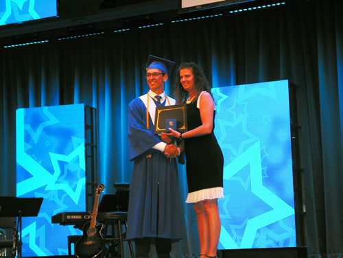Canstar Community News JUne 21, 2018 - Nicholas Pasieczka received the Governor General's bronze medal from Snaford Collegiate principal Jaynie Burnell. (ANDREA GEARY/CANSTAR COMMUNITY NEWS)