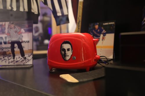 RUTH BONNEVILLE / WINNIPEG FREE PRESS

Manitoba Museum Drops the Puck on
Action-Packed Hockey Exhibition.

Jonathan Toews Limited Edition Toaster, sold through Canadian Tire but sold out in 12 hours and burned the face of Toews on your toast,  is part of the Toews display at the "Manitoba: Heart of Hockey." exhibit which is part of Manitoba Museums new exhibit entitled, Hockey: The Stories Behind Our Passion in Alloway Hall  Thursday.  

Exhibit officially opens to the public  on Friday, July 6 2018 and runs till Jan 13, 2019.   



July 05, 2018
