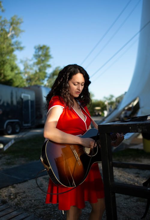 ANDREW RYAN / WINNIPEG FREE PRESS Jadea Kelly rehearses before going on stage at Folk Fest on July 5, 2018.