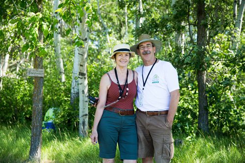 MIKAELA MACKENZIE / WINNIPEG FREE PRESS
Long-time volunteers Janet Wosney and Bob Tinker pose at the Winnipeg Folk Fest in Bird's Hill Provincial Park on Friday, July 6, 2018. 
Mikaela MacKenzie / Winnipeg Free Press 2018.