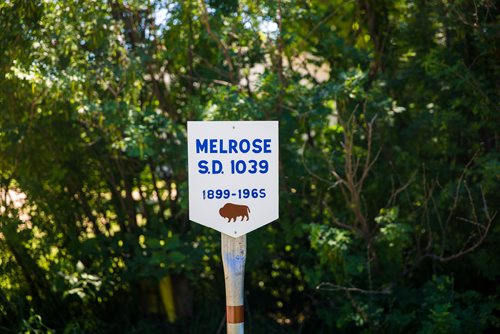 MIKAELA MACKENZIE / WINNIPEG FREE PRESS
The old Melrose School building site in Cooks Creek on Friday, July 6, 2018. 
Mikaela MacKenzie / Winnipeg Free Press 2018.