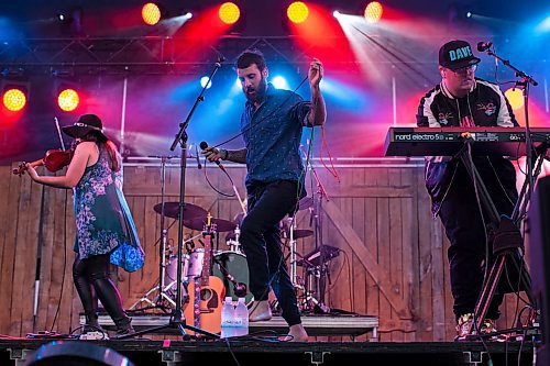 ANDREW RYAN / WINNIPEG FREE PRESS The Strumbellas perform on the main stage at Winnipeg Folk Fest in Birds Hill Provincial Park on July 6, 2018.