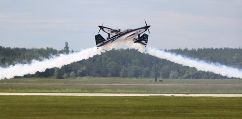 TREVOR HAGAN / WINNIPEG FREE PRESS
Eric Hanson and Ken Fowler make up Team Rocket, during the Manitoba Airshow at Southport near Portage la Prairie, Sunday, July 8, 2018.