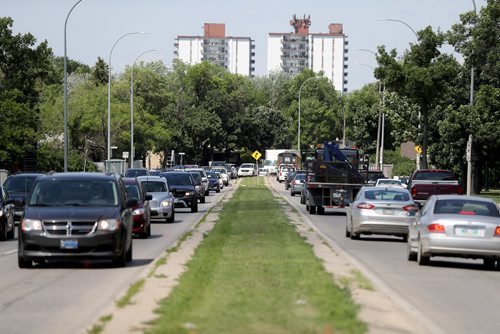 TREVOR HAGAN / WINNIPEG FREE PRESS
Kenaston Boulevard, Thursday, July 12, 2018.