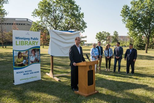 DAVID LIPNOWSKI / WINNIPEG FREE PRESS

Councillor John Orlikow, River Heights-Fort Garry Ward speaks during the official unveiling of the location of the future River Heights Library, renamed the Bill & Helen Norrie Library Friday July 13, 2018.