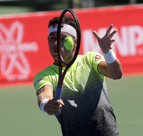 TREVOR HAGAN / WINNIPEG FREE PRESS
Lucas Miedler of Austria is defeated by Jason Kubler, of Australia, at the Winnipeg National Bank Challenger event at the Winnipeg Lawn Tennis Club, Sunday, July 15, 2018.