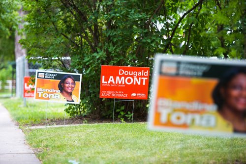 MIKAELA MACKENZIE / WINNIPEG FREE PRESS
Political signs in St. Boniface before the by-election in Winnipeg on Monday, July 16, 2018. 
Mikaela MacKenzie / Winnipeg Free Press 2018.