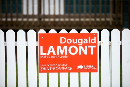 MIKAELA MACKENZIE / WINNIPEG FREE PRESS
Political signs in St. Boniface before the by-election in Winnipeg on Monday, July 16, 2018. 
Mikaela MacKenzie / Winnipeg Free Press 2018.