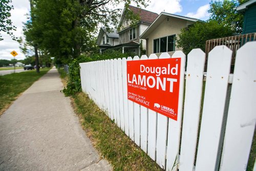 MIKAELA MACKENZIE / WINNIPEG FREE PRESS
Political signs in St. Boniface before the by-election in Winnipeg on Monday, July 16, 2018. 
Mikaela MacKenzie / Winnipeg Free Press 2018.