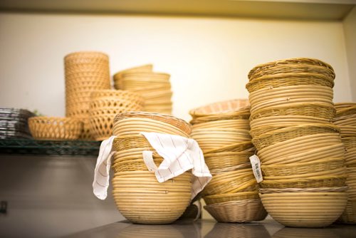 MIKAELA MACKENZIE / WINNIPEG FREE PRESS
Baskets are stacked at Pennyloaf bakery in Winnipeg on Friday, July 13, 2018. 24hourproject
Mikaela MacKenzie / Winnipeg Free Press 2018.