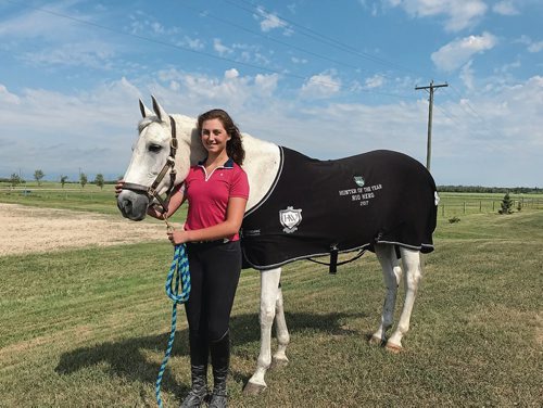 Canstar Community News Arielle Ochman and her horse Rio are a winning team, racking up points in Manitoba Hunter Jumper Association competitions. (SHELDON BIRNIE/CANSTAR/THE HERALD)