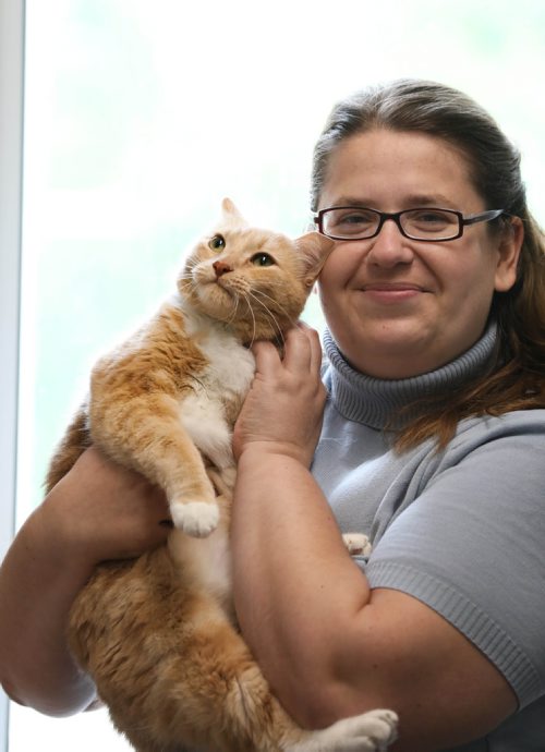RUTH BONNEVILLE / WINNIPEG FREE PRESS

LOCAL - Humane Society foster program.

Anja Richter, with the Humane Society with animals that are available for the foster program or the stay-cation program.

Anja holds "Monster" a short-haired mixed breed cat in her arms next to kennel. foster program at the Humane Society.  



July 20,  2018 

