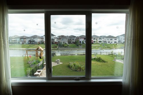 ANDREW RYAN / WINNIPEG FREE PRESS The view of the large backyard at 185 Shady Shores Drive in Transcona on July 24, 2018.